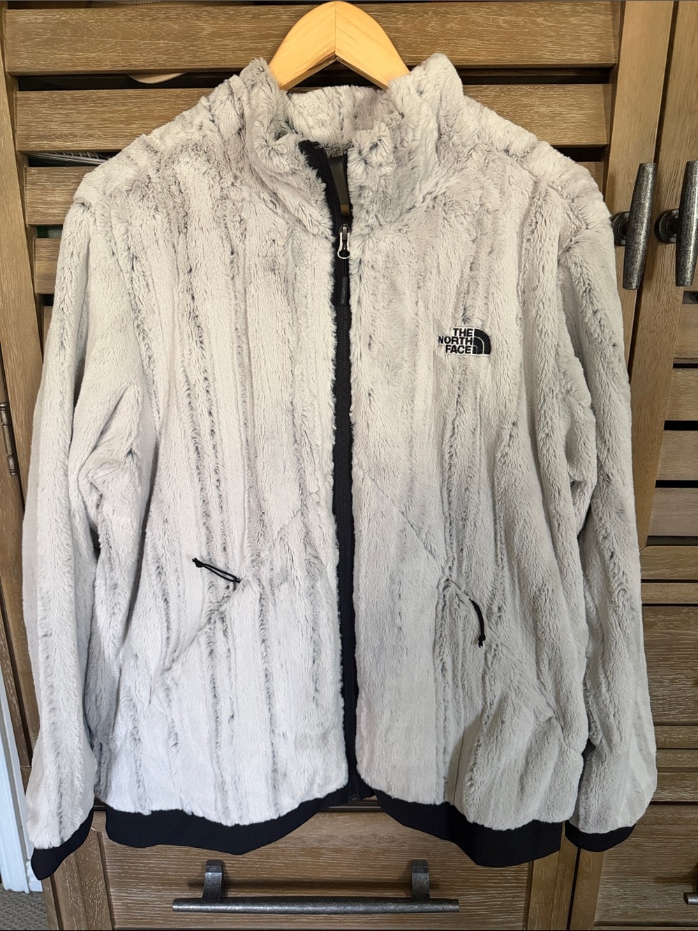 The North Face Men’s Light Gray Plush Full-Zip Performance Jacket